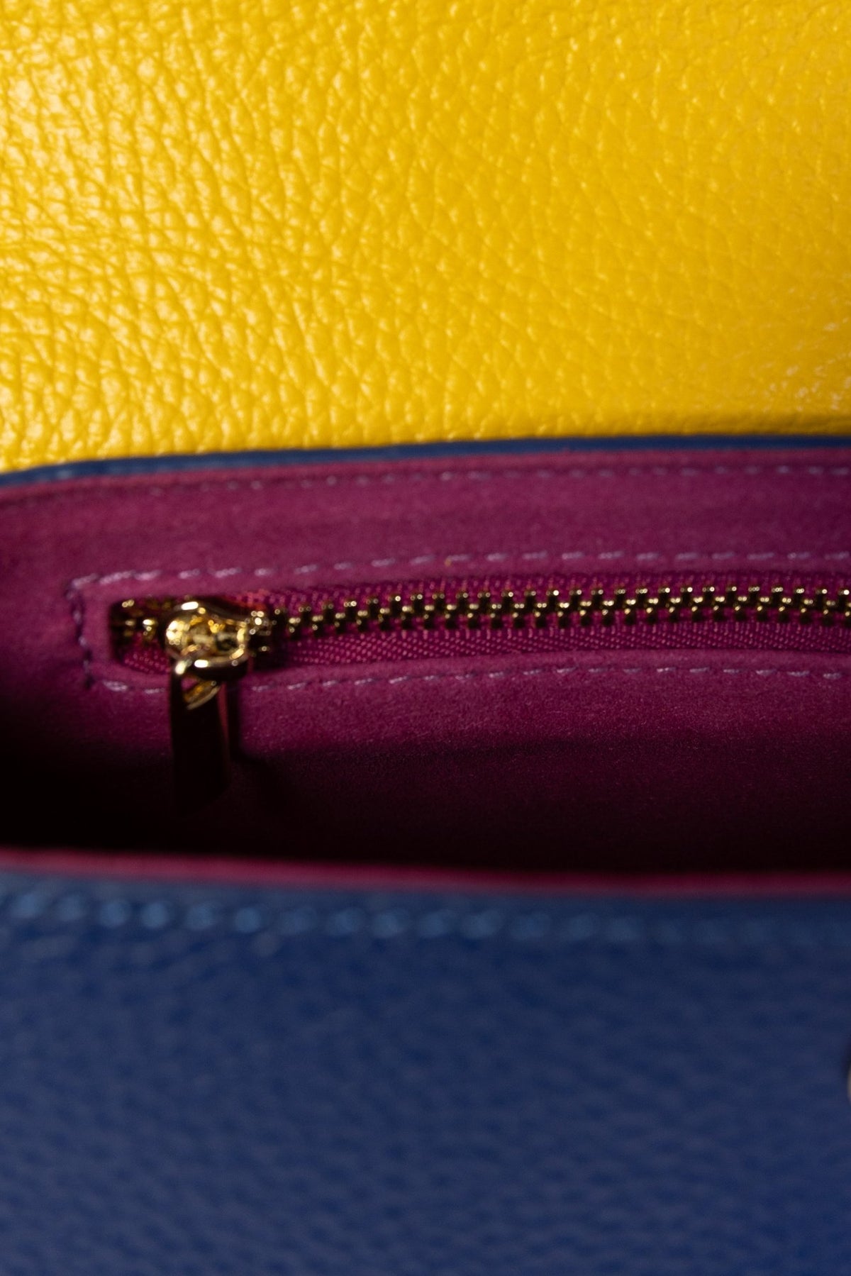 Sac Cartagena Maison HOYOS, cuir tricolore moutarde, marine et rouge